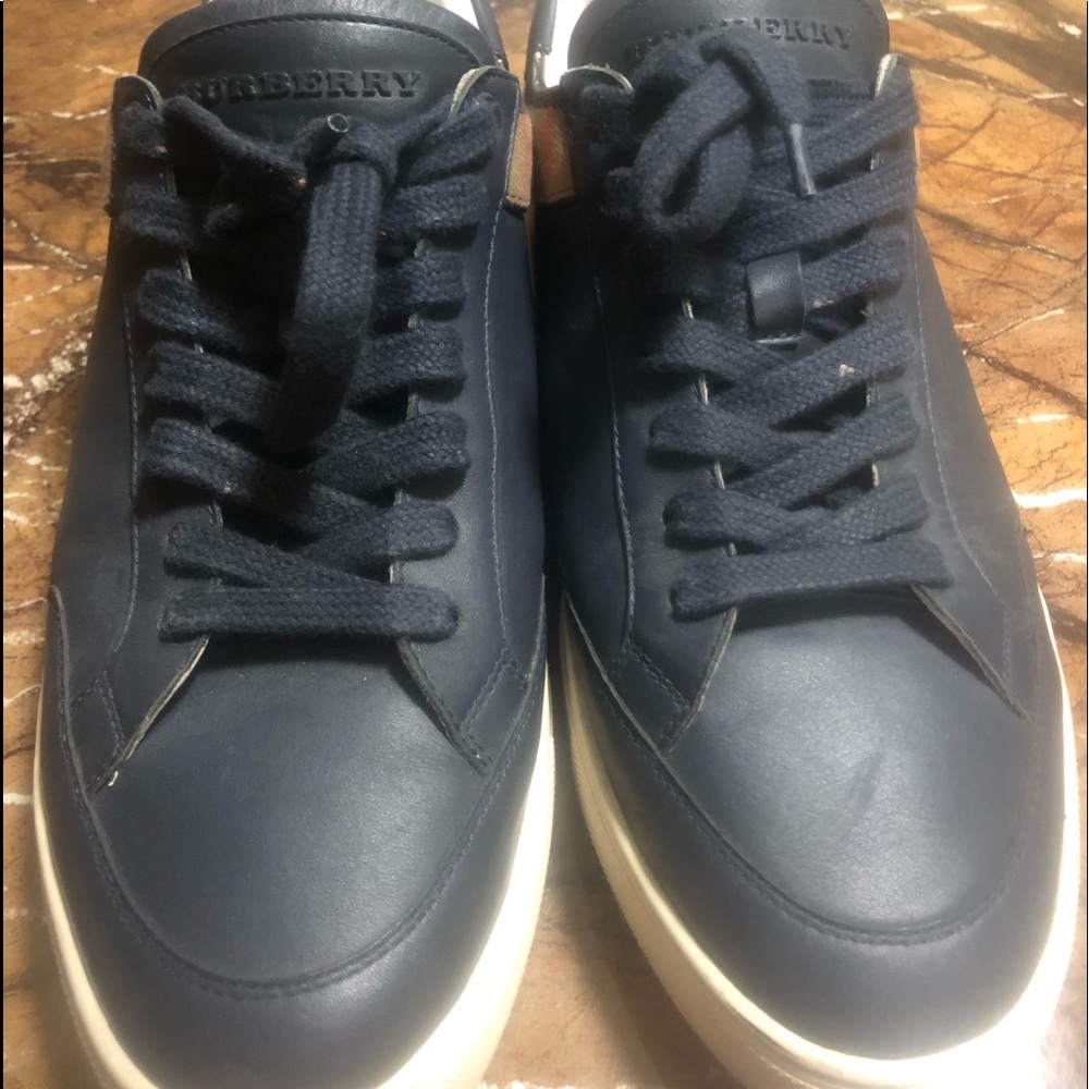 Navy Blue Burberry Low top Sneakers